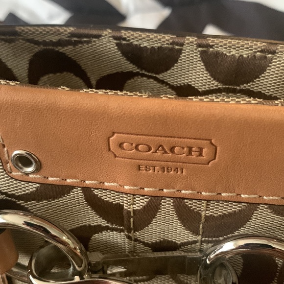 Coach purse! - Picture 7 of 9